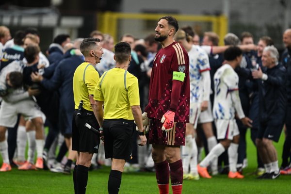 事不外三？26岁多纳鲁马行将成为意大利独逐个位3次踢附加赛的东谈主